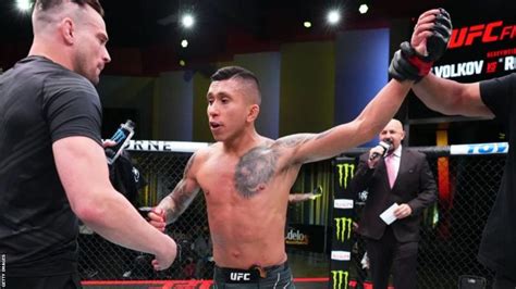 jeff molina video leaked|UFC Fighter Reveals He’s Bisexual After Private。